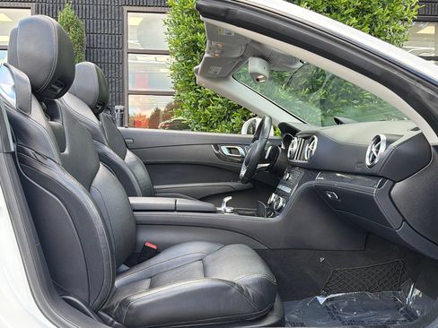 Used 2020 Mercedes-Benz SL 450 image 32