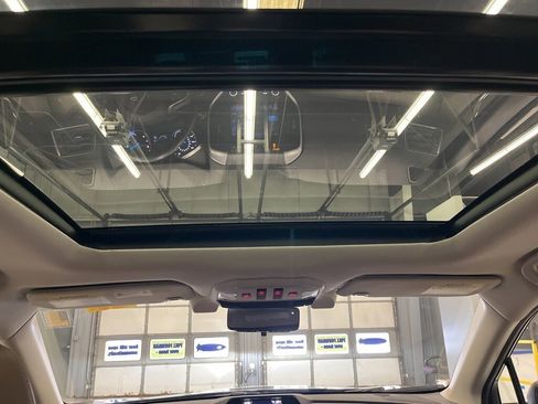 Used 2019 Subaru Ascent Touring w/ Popular Package #3 image 30