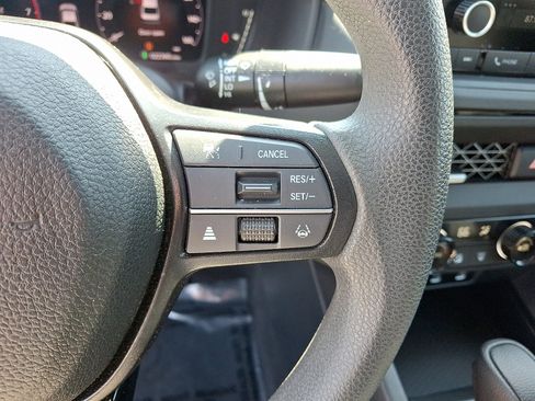 Used 2024 Honda Accord EX image 22