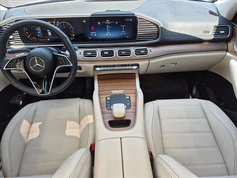 Used 2025 Mercedes-Benz GLE 450 4MATIC Coupe image 18