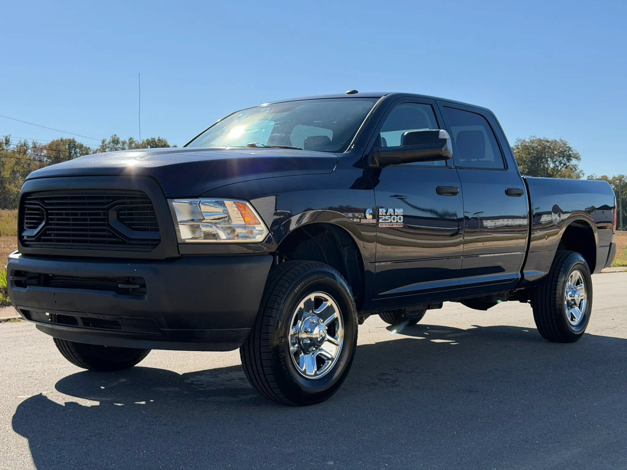 Used 2018 RAM 2500 Tradesman w/ Chrome Appearance Group AWD/4WD image 6
