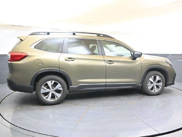 Used 2025 Subaru Ascent Premium AWD/4WD image 6