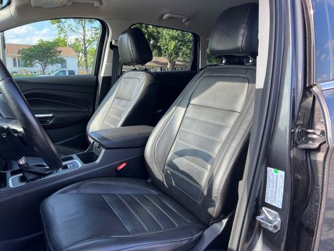 Used 2017 Ford Escape Titanium FWD image 17