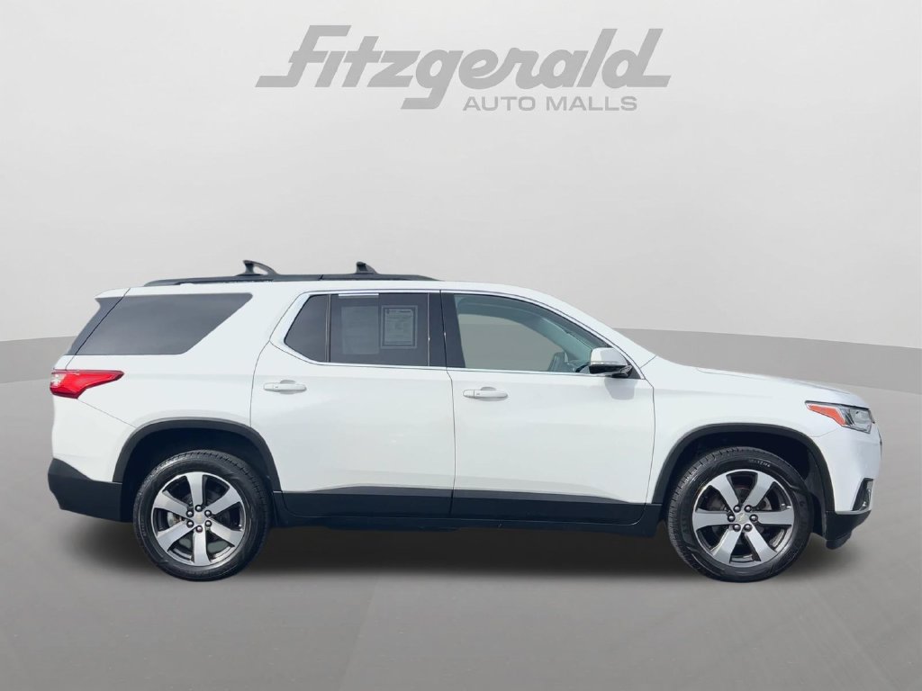 Used 2019 Chevrolet Traverse LT w/ LT Premium Package AWD/4WD image 9