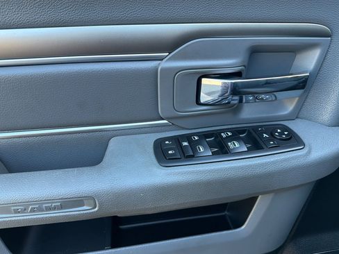 Used 2017 RAM 2500 Big Horn image 11