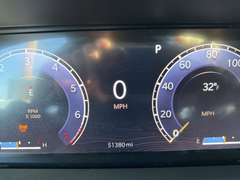 Certified 2022 Jeep Grand Cherokee Limited image 9