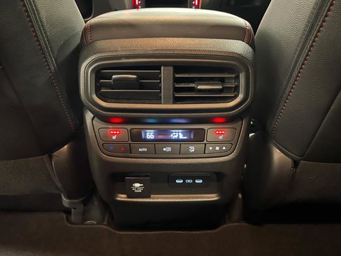 Used 2025 Honda Passport Black Edition image 31