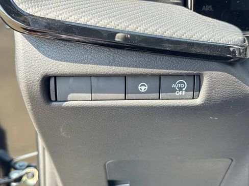 New 2025 Nissan Kicks Play S FWD image 23