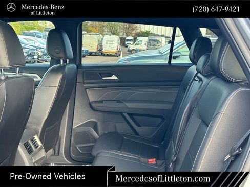 Used 2022 Volkswagen Atlas Cross Sport SEL R-Line image 17