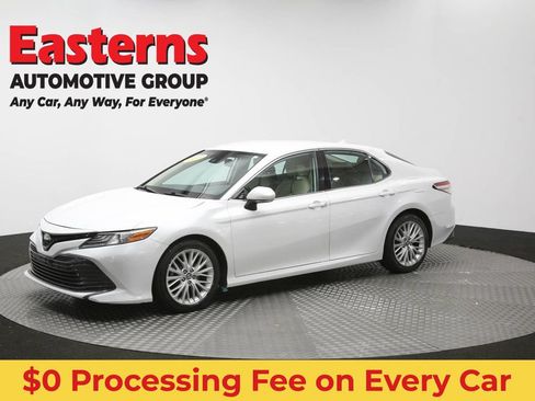 Used 2019 Toyota Camry XLE w/ Carpet Mat Package FWD image 58