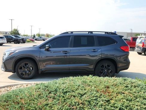 Used 2023 Subaru Ascent Onyx Edition Limited AWD/4WD image 2