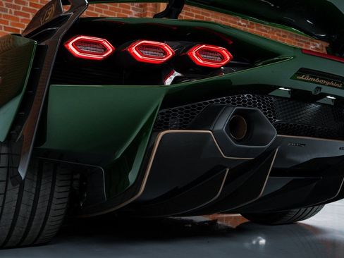 Used 2021 Lamborghini Sian Roadster image 48