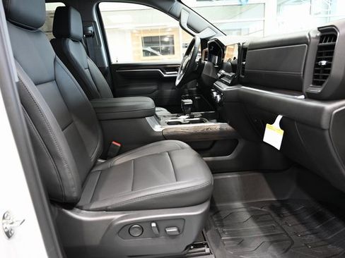 New 2026 GMC Sierra 1500 SLT w/ SLT Premium Plus Package image 13