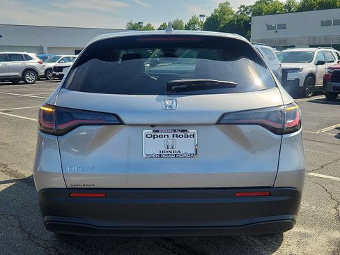 Certified 2026 Honda HR-V LX image 5