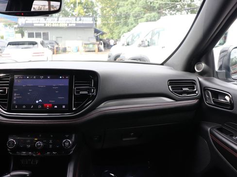 Used 2025 Dodge Durango GT AWD/4WD image 20