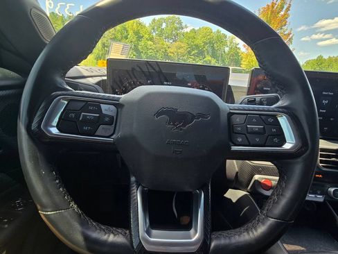 Used 2024 Ford Mustang GT RWD image 19