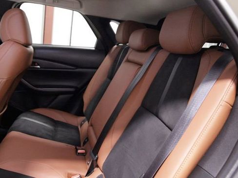 Used 2024 MAZDA CX-30 Carbon image 17