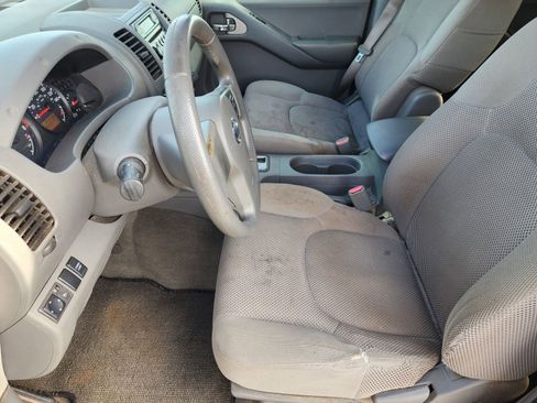 Used 2006 Nissan Frontier SE w/ (P01) Power Pkg image 16