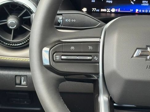 New 2026 Chevrolet Colorado ZR2 w/ Technology Package AWD/4WD image 12
