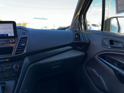 Used 2023 Ford Transit Connect XL image 21