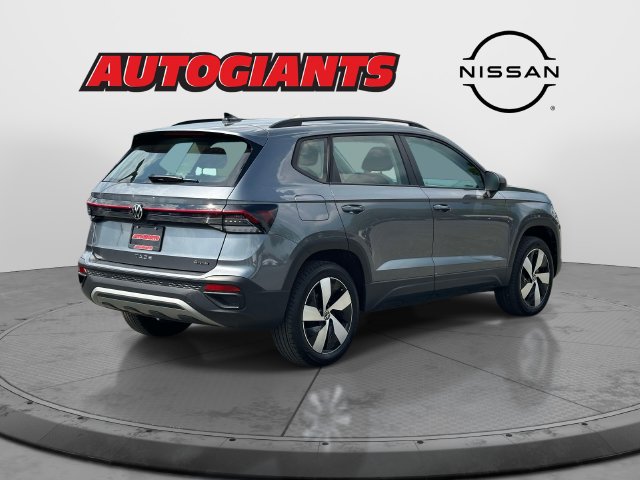 Used 2025 Volkswagen Taos S AWD/4WD image 4