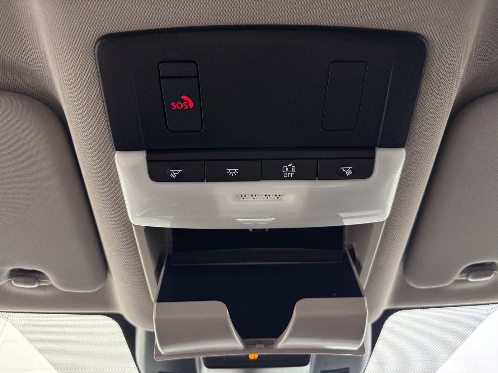Certified 2025 Nissan Rogue SV AWD/4WD image 30