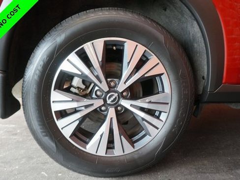 Used 2022 Nissan Rogue SV w/ SV Premium Package image 87