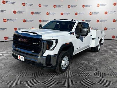 New 2026 GMC Sierra 3500 Pro w/ Convenience Package