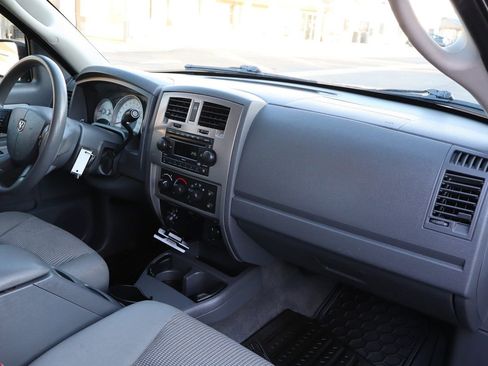 Used 2007 Dodge Dakota SLT image 18