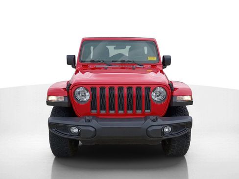 Used 2020 Jeep Wrangler Unlimited Sahara AWD/4WD image 3