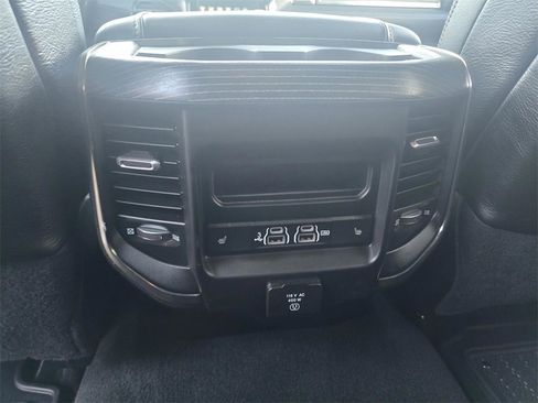 Used 2020 RAM 3500 Limited image 40