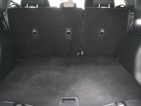 Used 2020 Ford Escape SE image 24