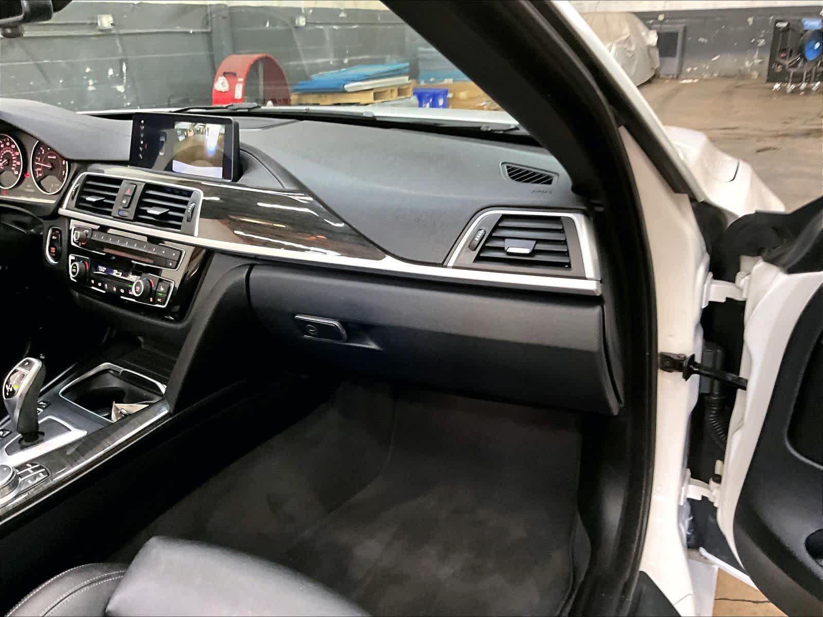 Used 2019 BMW 440i Convertible RWD image 18