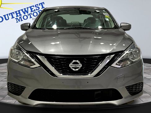 Used 2018 Nissan Sentra SV image 2