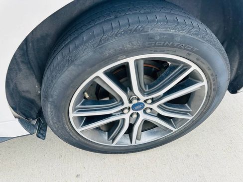 Used 2019 Ford Edge Titanium w/ Equipment Group 301A FWD image 27