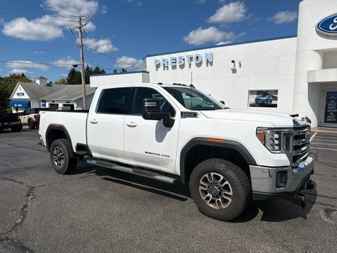 Used 2022 GMC Sierra 3500 SLE w/ SLE Convenience Package AWD/4WD image 2