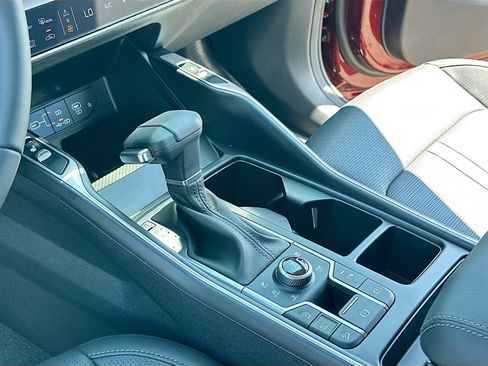 New 2025 Kia Sorento X-Line EX image 11