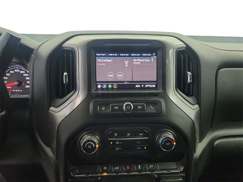 Used 2020 Chevrolet Silverado 1500 Custom w/ Custom Value Package image 15