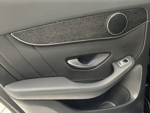 Used 2022 Mercedes-Benz GLC 300 GLC 300 image 25