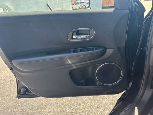 Used 2022 Honda HR-V EX image 19