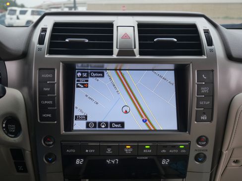 Used 2019 Lexus GX 460 image 27