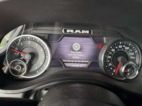 Used 2023 RAM 1500 Big Horn AWD/4WD image 10