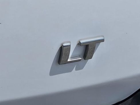 Used 2020 Chevrolet Traverse LT AWD/4WD image 30