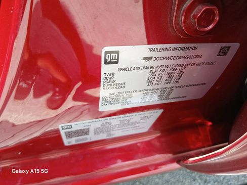 Used 2021 Chevrolet Silverado 1500 LT w/ Bed Protection Package RWD image 10