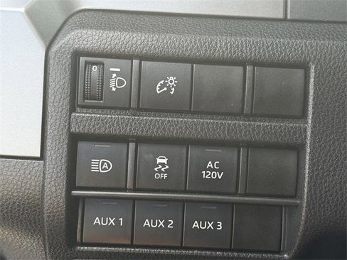 Certified 2025 Toyota Tacoma TRD Sport w/ TRD Sport Upgrade Package image 19