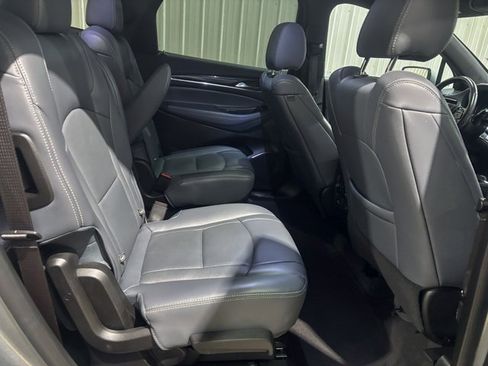 Used 2024 Buick Enclave Premium image 30