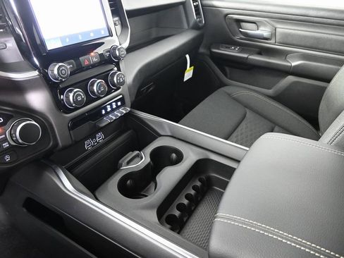 New 2026 RAM 1500 Express image 32