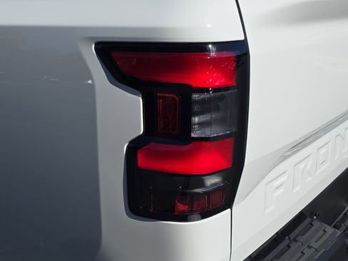 New 2026 Nissan Frontier SV w/ Tow Package image 31