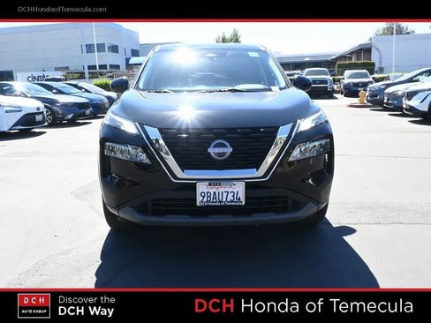 Used 2023 Nissan Rogue SV FWD image 2