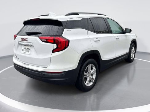 Used 2020 GMC Terrain SLE w/ Driver Convenience Package FWD image 8